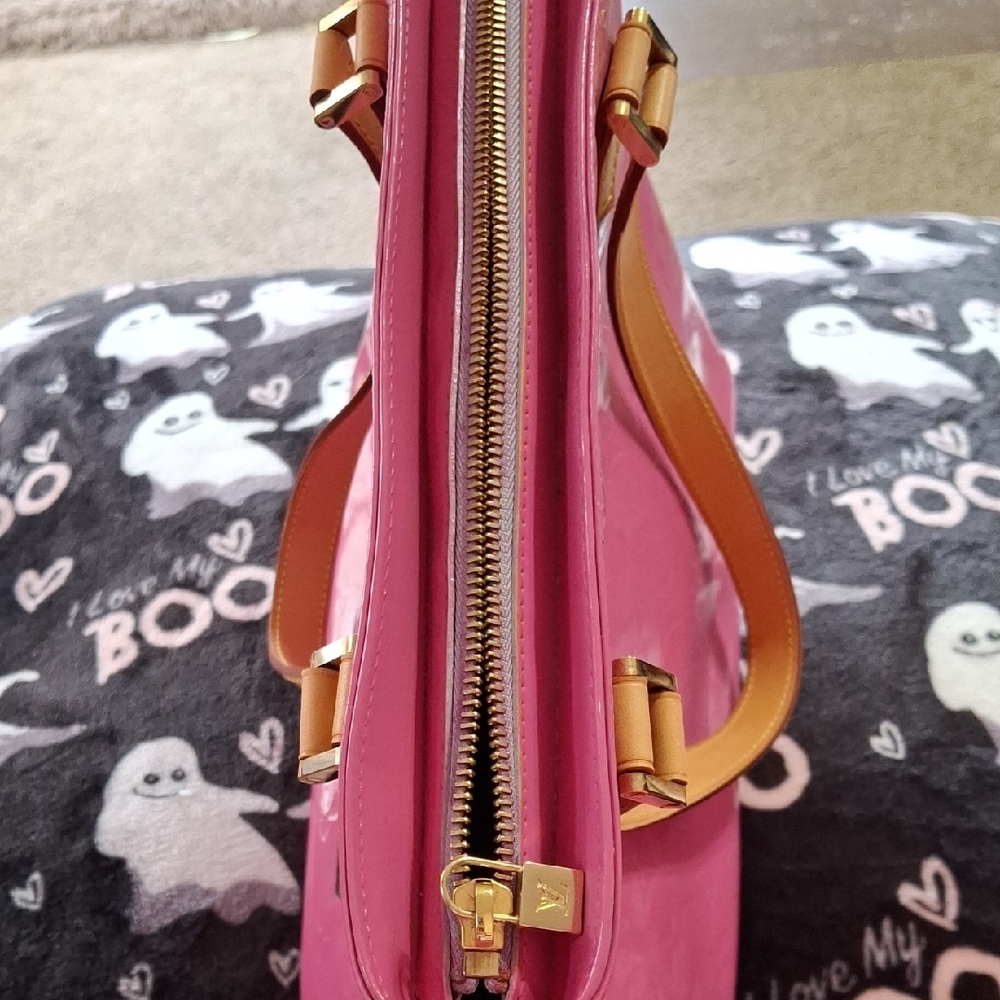 Louis Vuitton Pink Patent Tote with Tan Handles - Picture 4 of 7